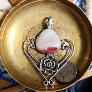 Xlg, Lovely, Triangle-Shaped, White/Red Jasper Cabochon Pendant. Very Decorative